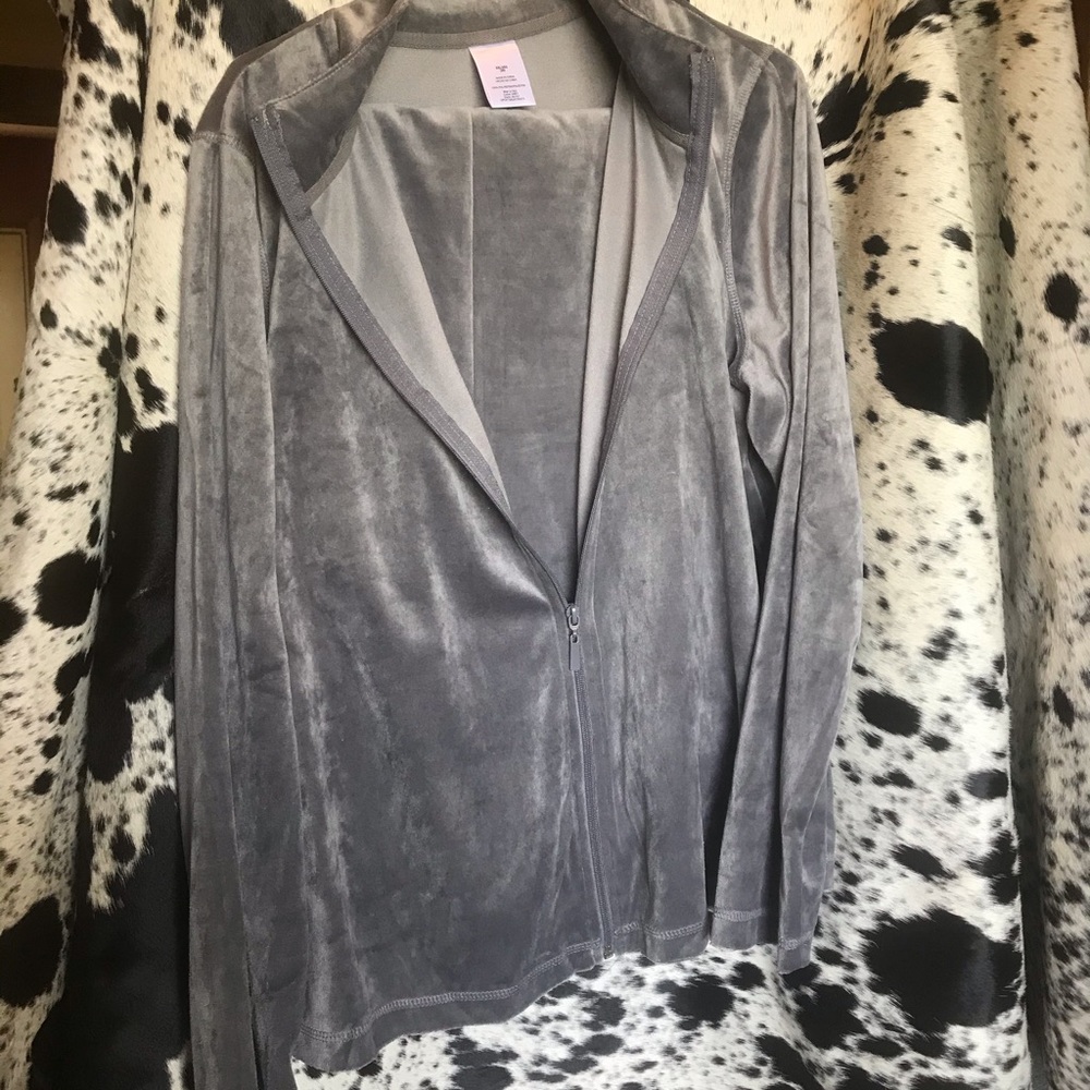 2x jacket/pant set